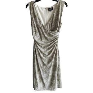 Adrianna Papell Green fern ruched back sides office siren sleeveless dress sz 6